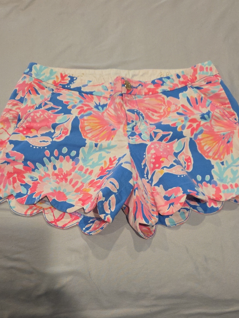 Lilly Pulitzer Floral Scallop Hem Women's Shorts - Blue & Pink Size 8